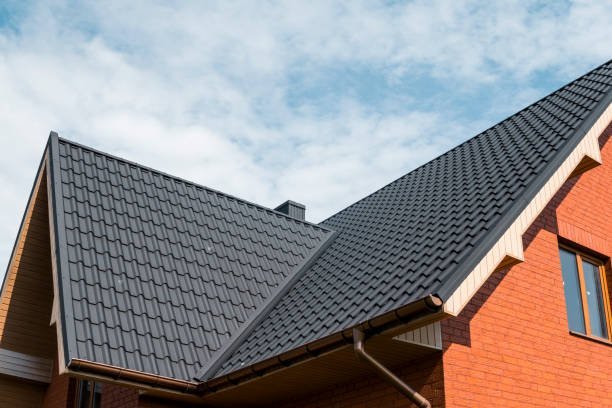 What Types of Materials Are Best for Roof Replacement?