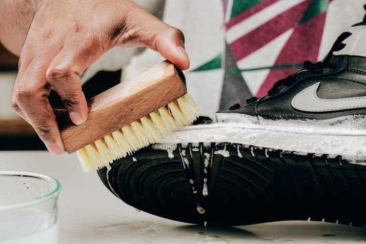 Sneaker Cleaning Dubai: Keep Your Kicks Fresh!