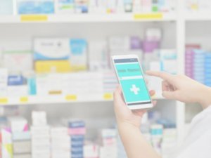 Shopping for Meds Online? Know These Essential Tips First