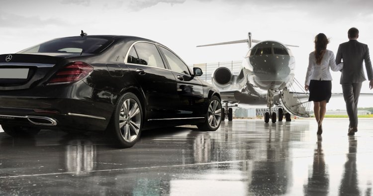 Experience Luxury Travel with an Airport Limousine Service