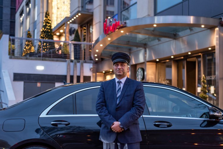 Why Chauffeur Services Offer the Best Value for Airport Transfers in Birmingham